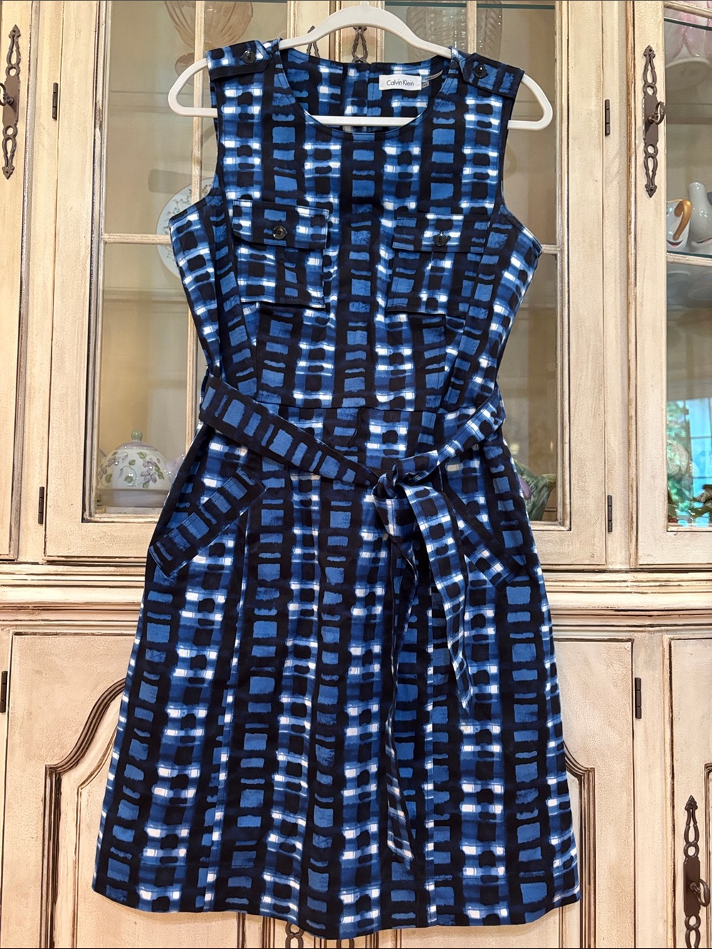 NWOT Calvin Klein Navy and Blue Geometric Sleeveless Belted Dress